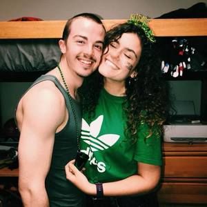 Meet your Posher, Makayla